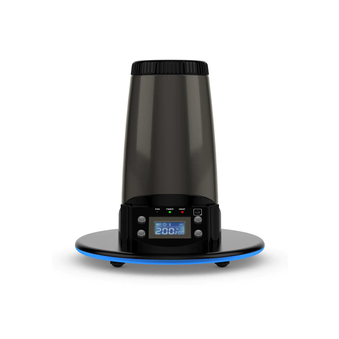 Vaporizador de mesa Arizer Extreme Q de frente, con la base circular, el panel de control y la pantalla encendida