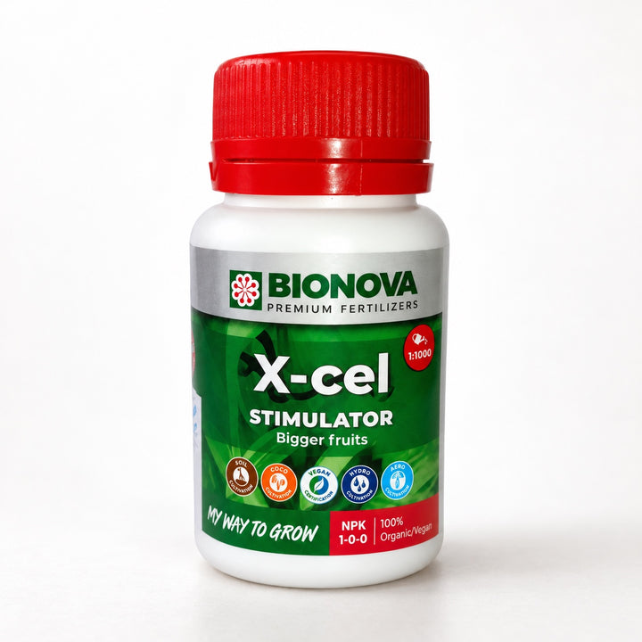 Frasco de Bionova X-cel de 100 ml, estimulador de crecimiento y floración, con tapa roja y etiqueta verde