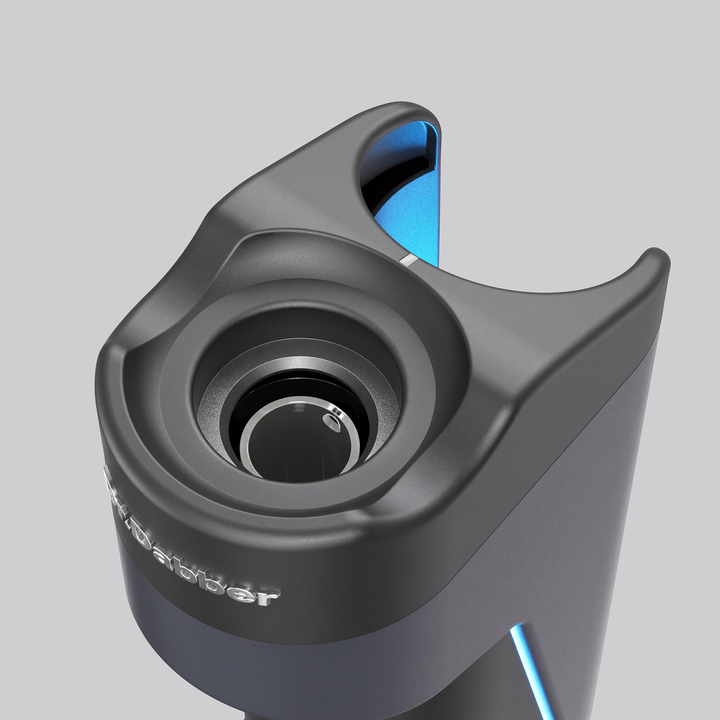 Vista superior del Dr. Dabber Switch GO con el pozo del inserto de cuarzo y el alojamiento del vidrio