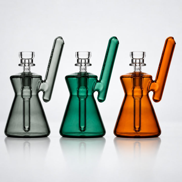 GRAV Hourglass Pocket Bubbler en Smoke, Lake Green y Amber