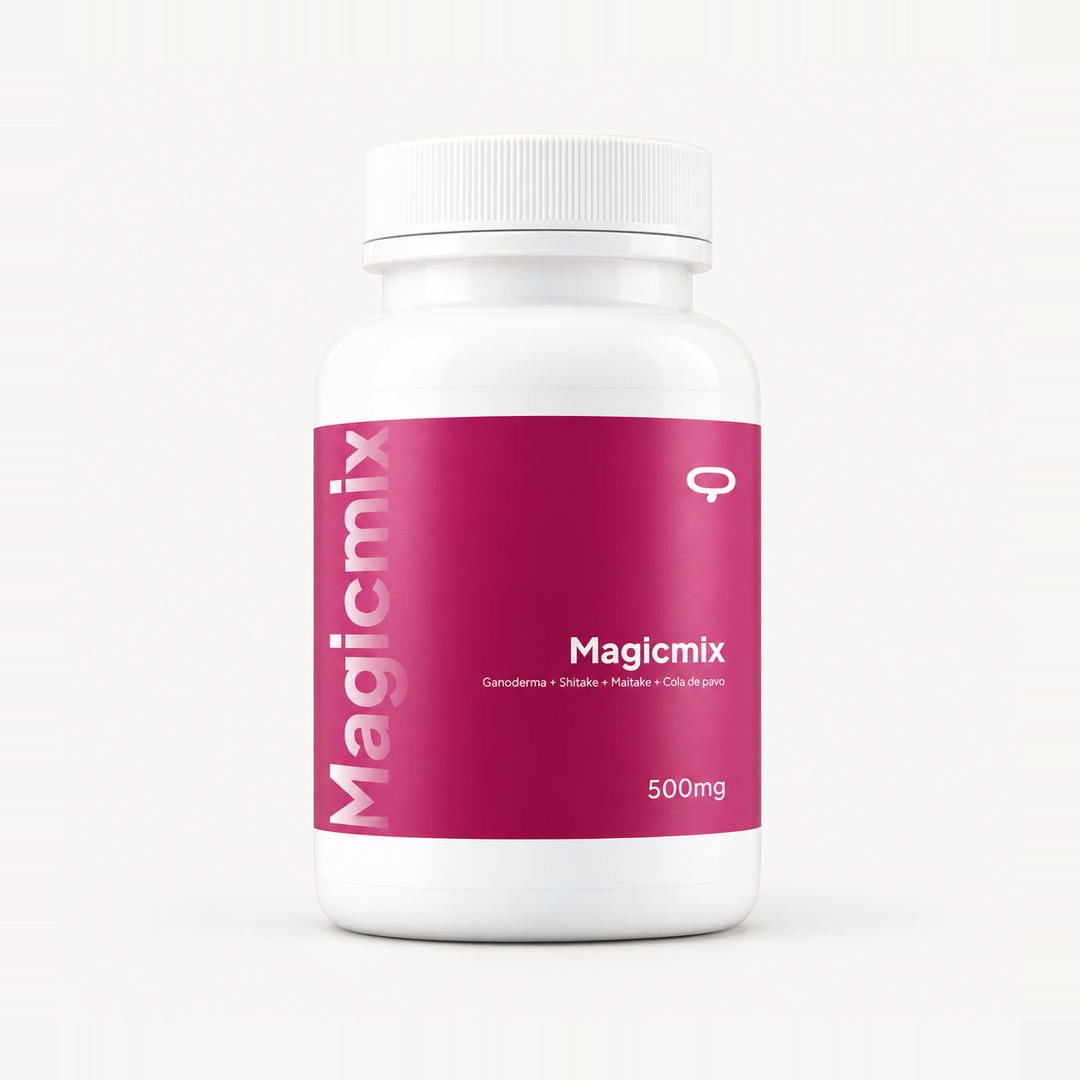 Frasco de Magic Mix en cápsulas con etiqueta magenta: reishi, shiitake, maitake y cola de pavo