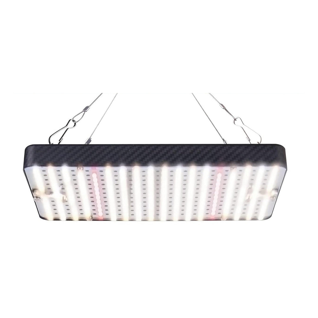 Panel LED 200W Ohtoad colgado con sus cables y ganchos