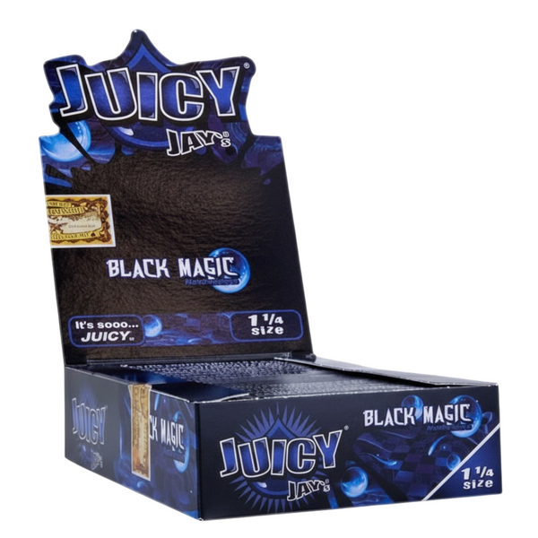 Caja de papeles Juicy Jay's Black Magic 1¼ con el sello mentolado impreso en el frente.