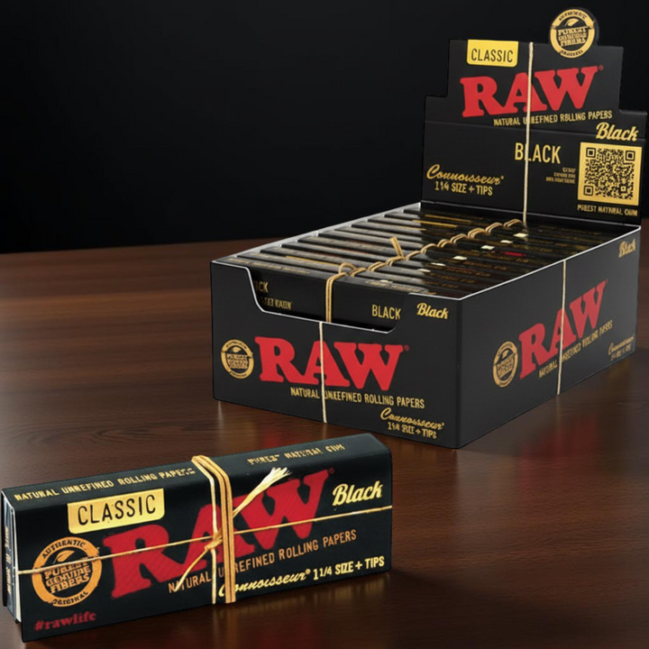 Display RAW Black Connoisseur 1 1/4 con filtros y un librito