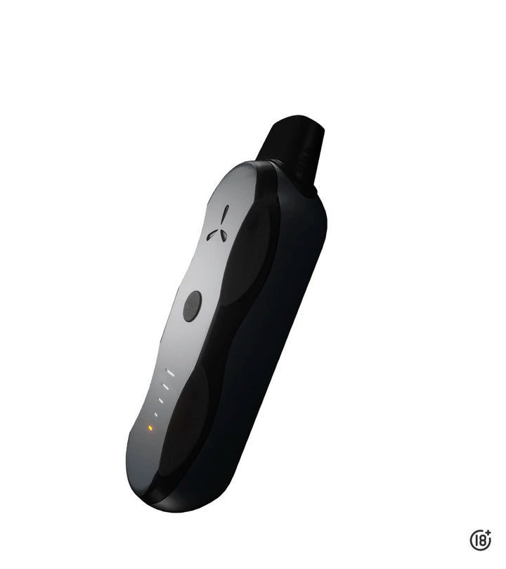 Vaporizador Airvape XS GO ergonómico, diseño portátil y compacto en Colombia
