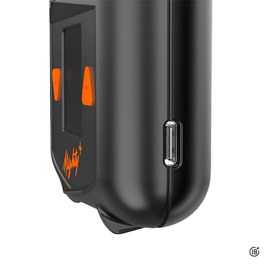 Detalle del puerto USB-C del vaporizador Mighty Plus para carga rápida.